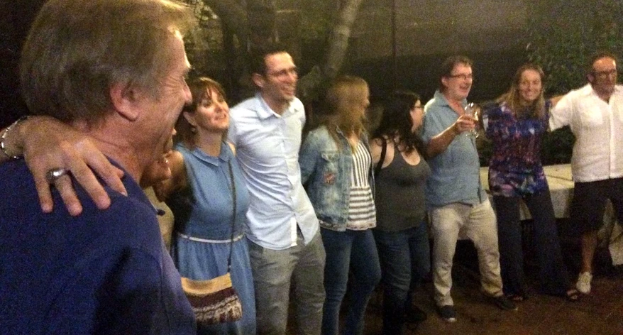 No va faltar l'havanera col·lectiva. No va faltar l'havanera col·lectiva.