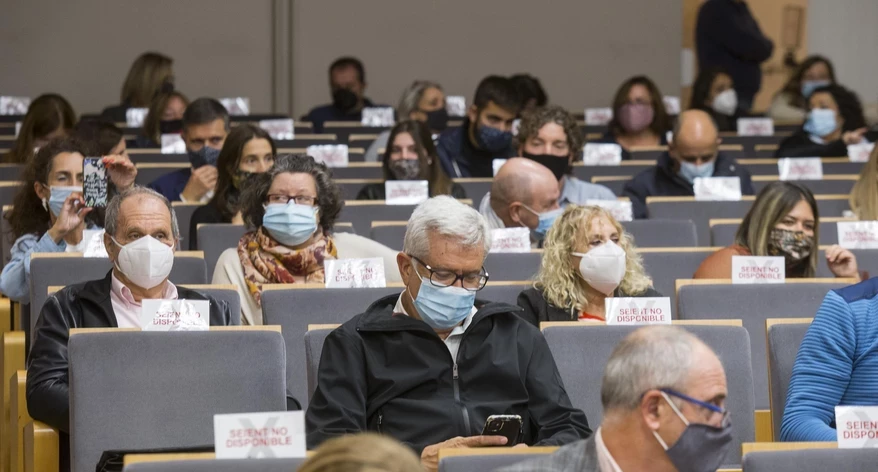 L'aforament de l'Aula Magna va omplir-se.